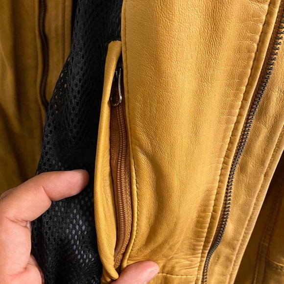 Brand New Tan Genuine leather mens jacket from Danier Leather NEVER WORN - Picture 8 of 14